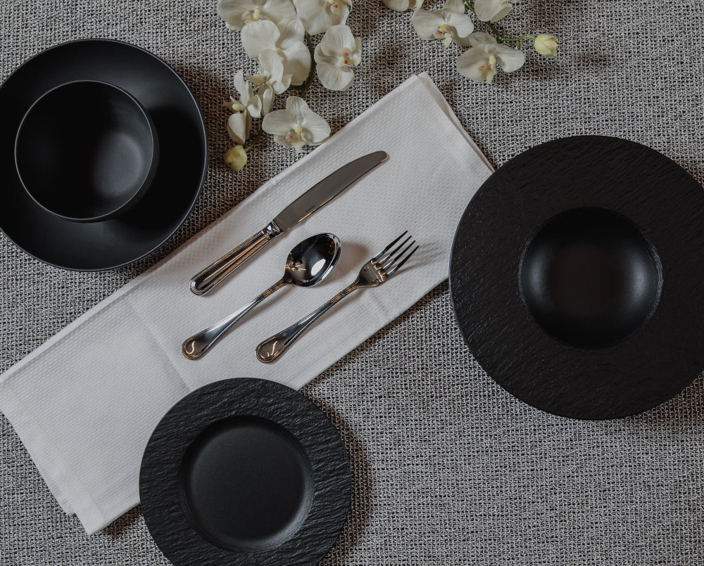 Dining & Serving
